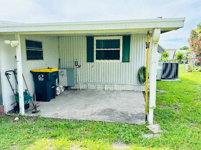 112 Sargasso Lane a Winter Haven, FL Mobile or Manufactured Home for Sale